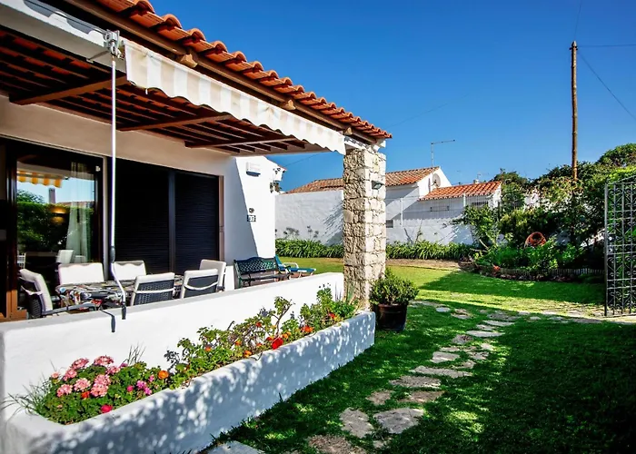 Lotus 2- By Interhome