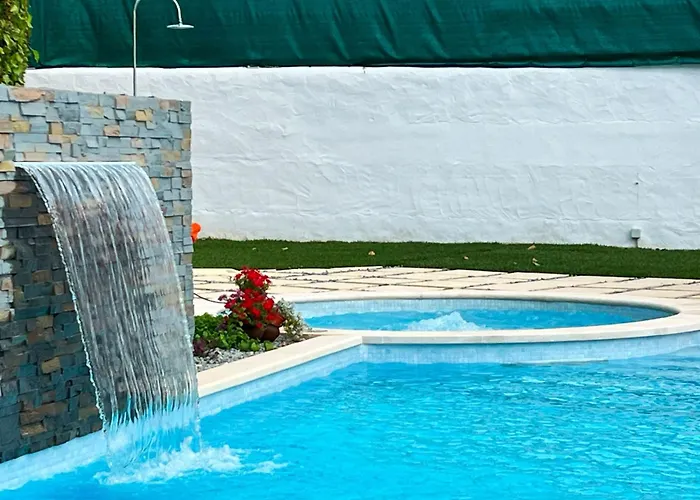 Lotus 2- By Interhome