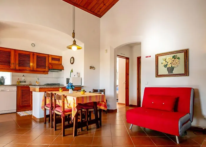 Lotus 2- By Interhome