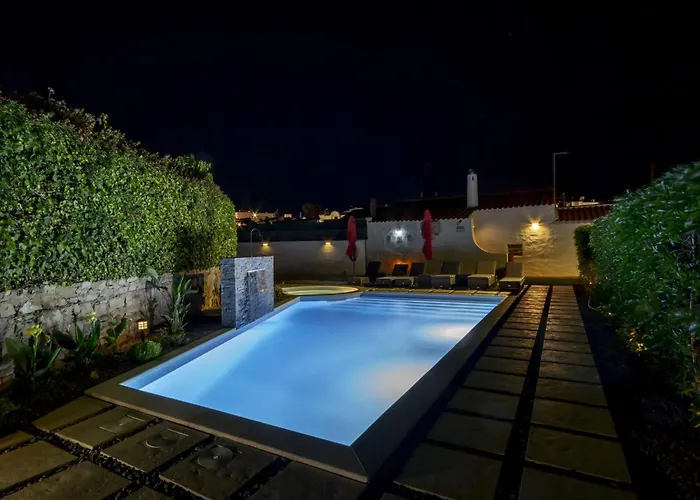 Lotus 2- By Interhome *